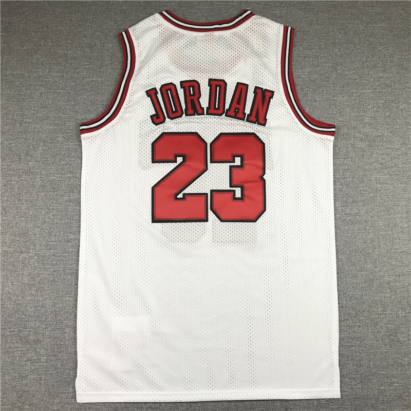 Men's Chicago Bulls Michael Jordan 1995-96 Hardwood Classics Swingman Jersey1