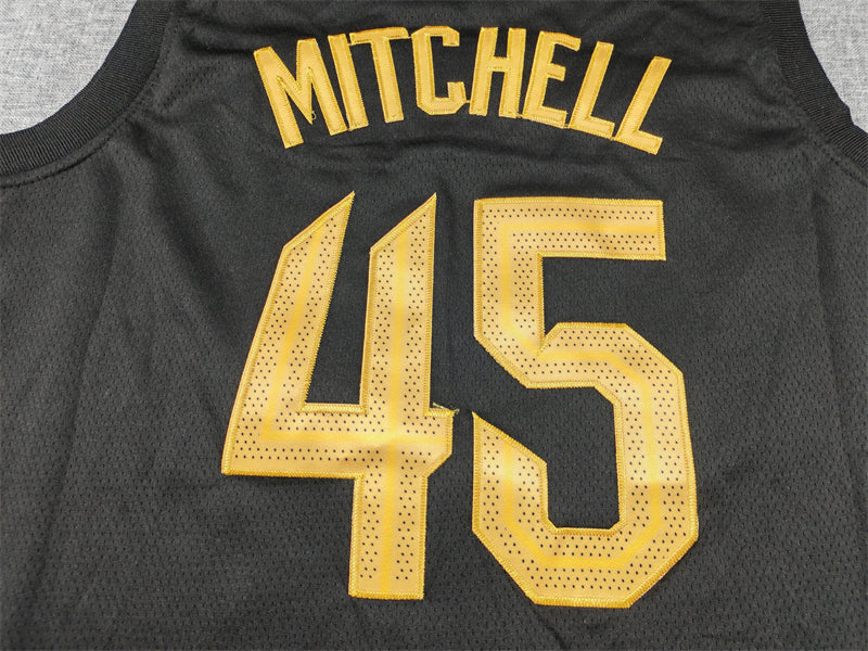 Men's Cleveland Cavaliers Donovan Mitchell #45 Black Swingman Jersey1 - Statement Edition