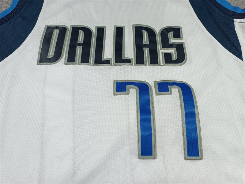 Men's Dallas Mavericks Luka Doncic #77 NBA White Replica Jersey1