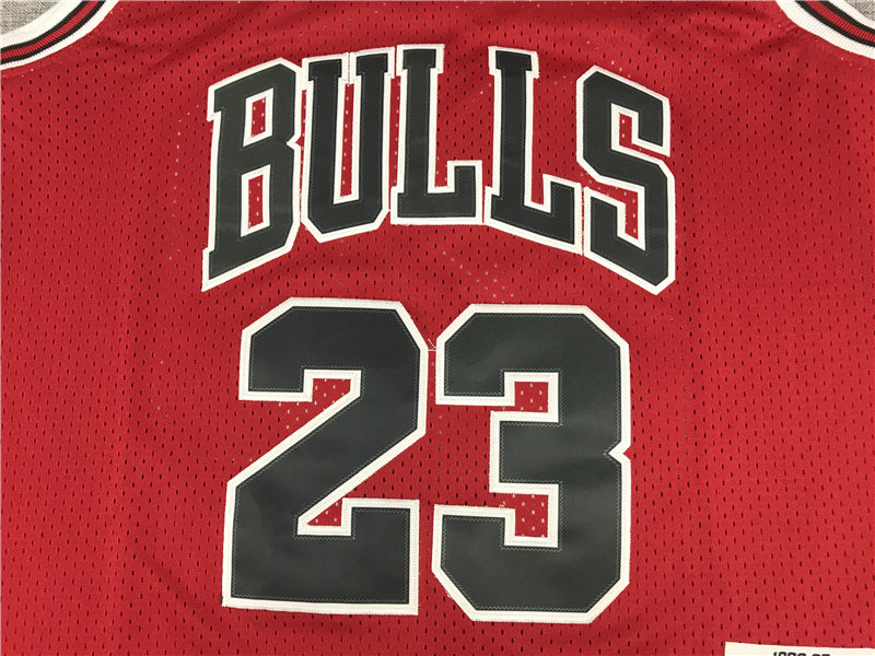 Men's Chicago Bulls Michael Jordan 1996-97 Hardwood Classics Swingman Jersey1