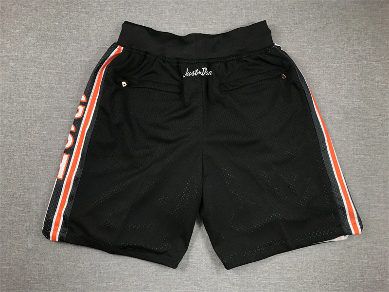 Men's Chicago Bears Black Pocket Shorts1
