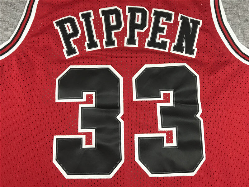 Men's Chicago Bulls Scottie Pippen Red 1997-98 Hardwood Classics Swingman Jersey1
