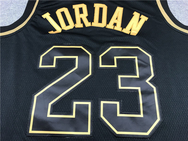 Men's Chicago Bulls Michael Jordan #23 Black Swingman Player Jersey1