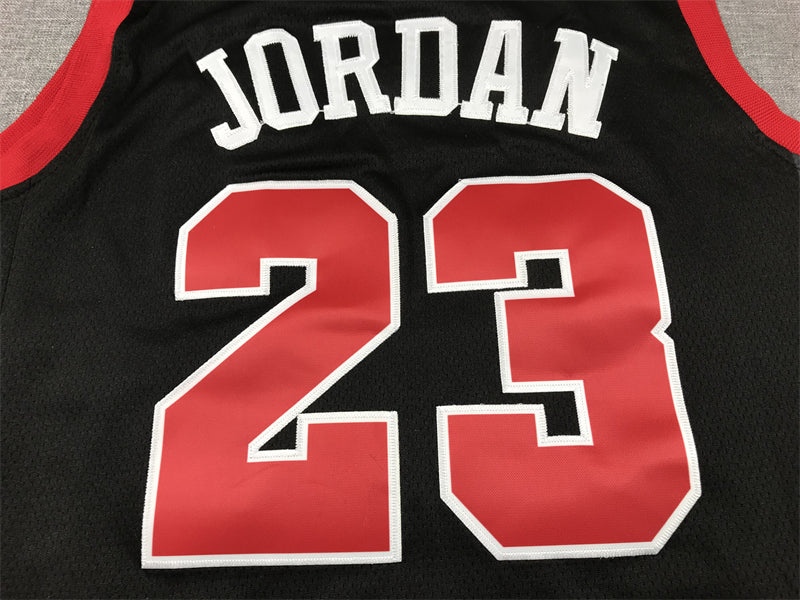 Men's Chicago Bulls Michael Jordan #23 Black 2023/24 Swingman Jersey1 - City Edition