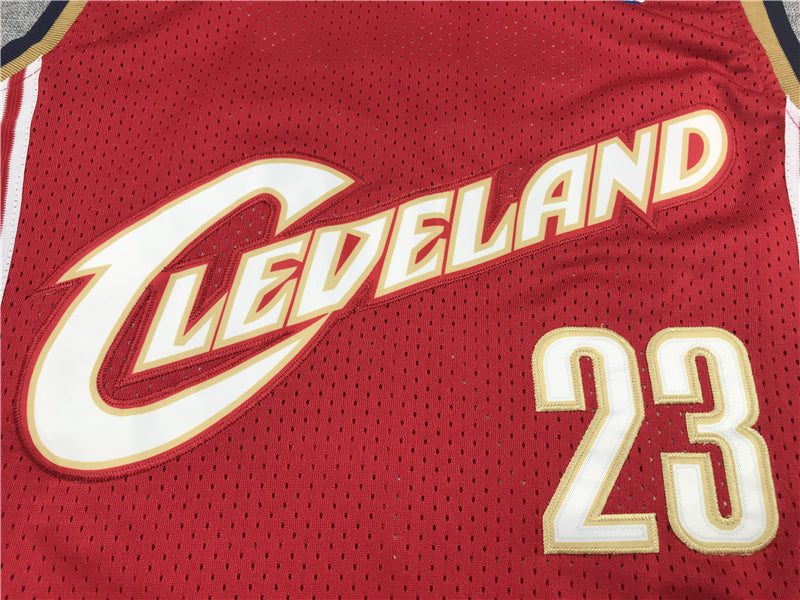 Men's Cleveland Cavaliers LeBron James 2003-04 Hardwood Classics Swingman Jersey1