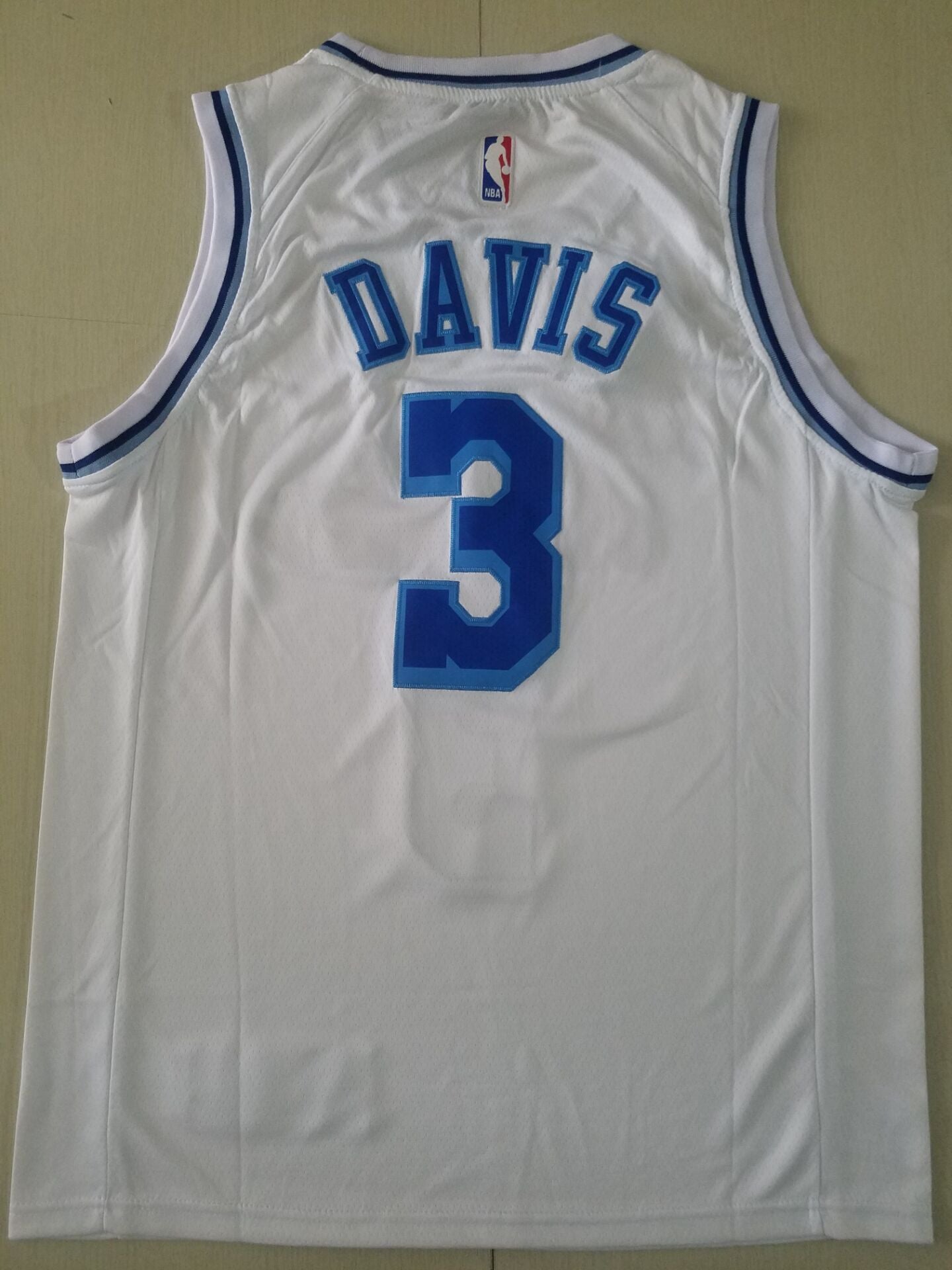 Men's Los Angeles Lakers Anthony Davis White #3 Swingman Jersey1