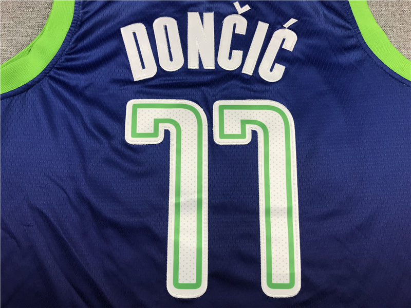 Men's Dallas Mavericks Luka Doncic #77 Blue Replica Jersey1