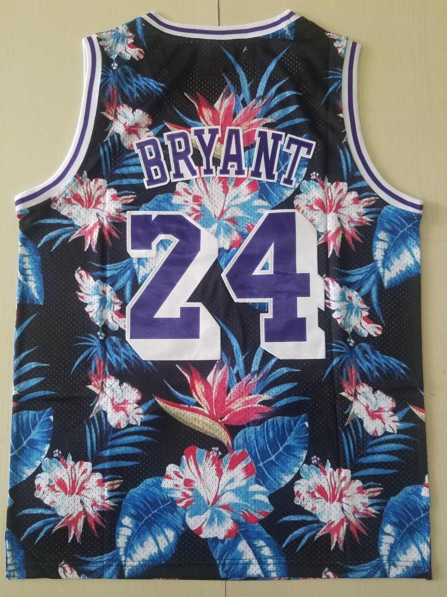Men's Los Angeles Lakers Kobe Bryant Hardwood Classics Player Jersey1