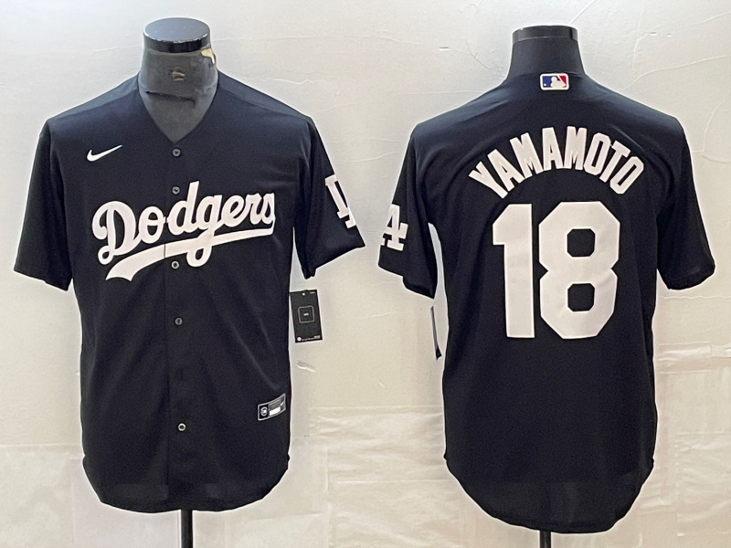 Men's Los Angeles Dodgers Yoshinobu Yamamoto #18 Black Replica Player Jersey1