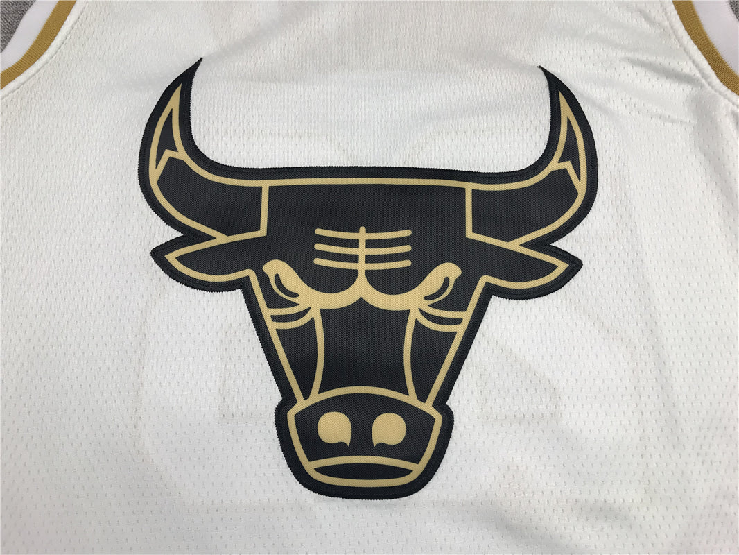 Men's Chicago Bulls Michael Jordan #23 White Classics Swingman Player Jersey1
