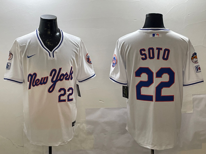 Men's New York Mets Juan Soto #22 White Replica Player Jersey1