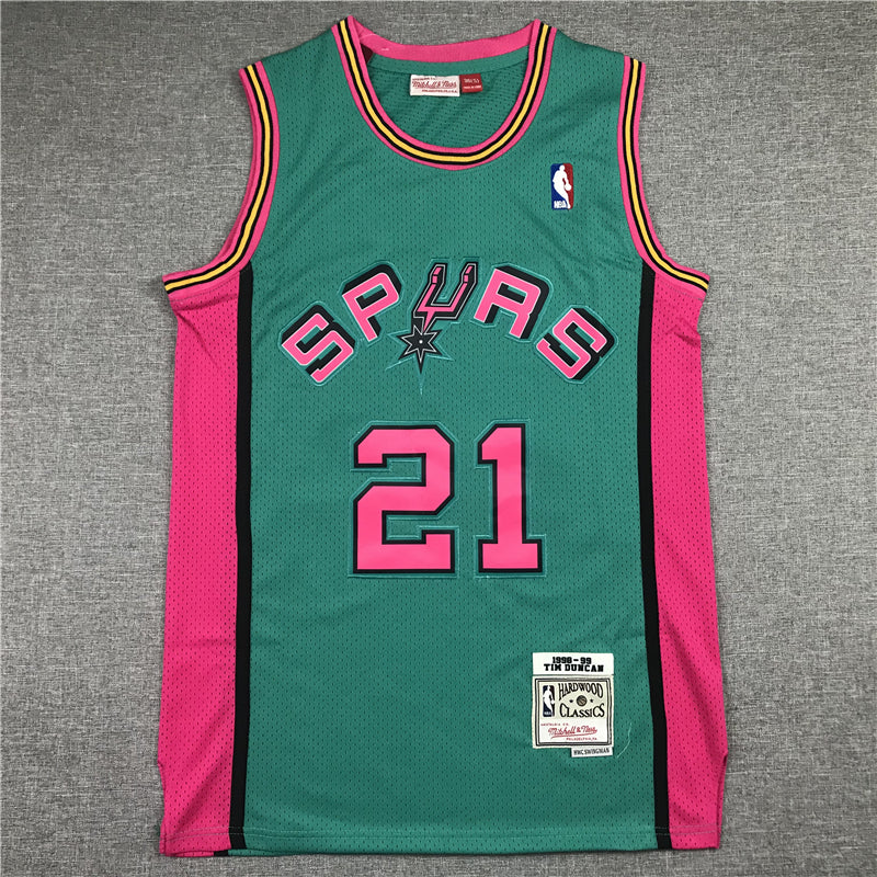 Men's San Antonio Spurs Tim Duncan Green 1998/99 Classics Swingman Player Jersey1