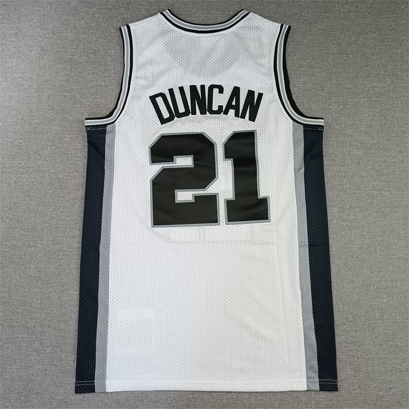 Men's San Antonio Spurs Tim Duncan White 1998-99 Classics Swingman Jersey1