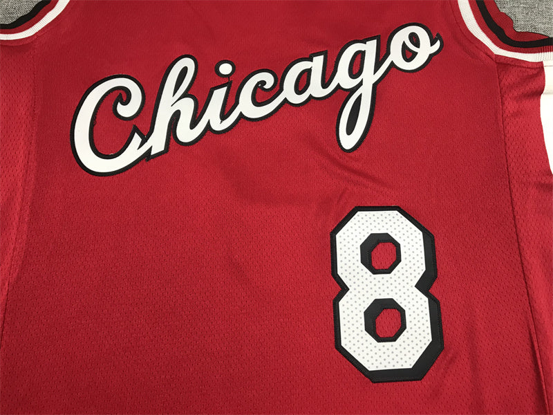 Men's Chicago Bulls Zach LaVine #8 Red 2021/22 Swingman Jersey1