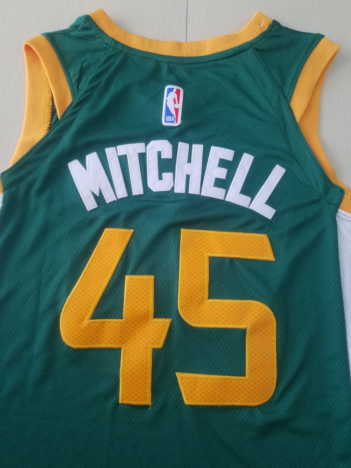 Men's Utah Jazz Donovan Mitchell #45 Green 2020/21 Swingman Player Jersey1
