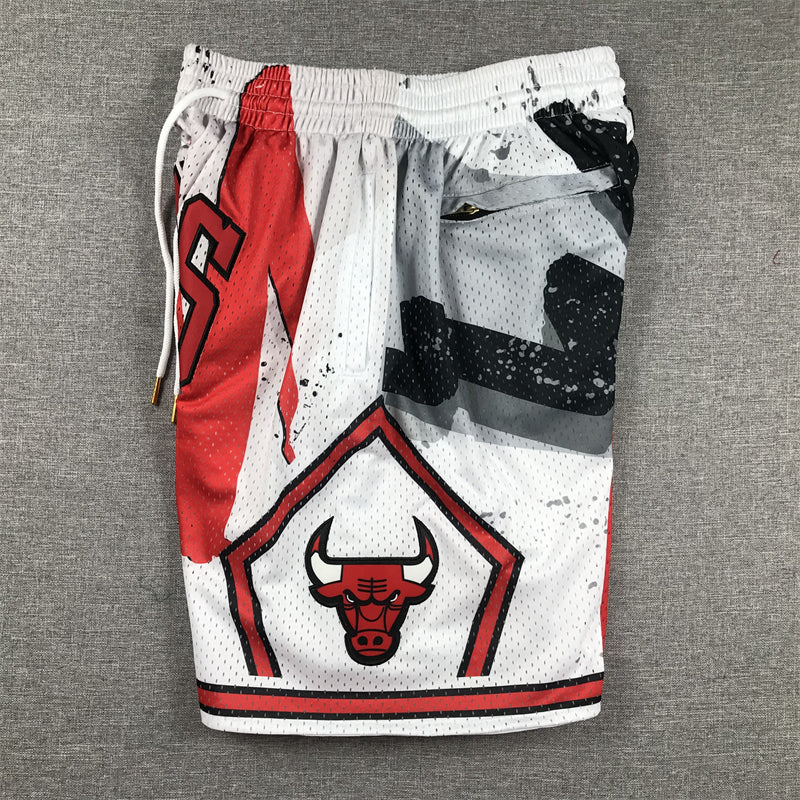 Men's Chicago Bulls White Swingman Pocket Shorts1