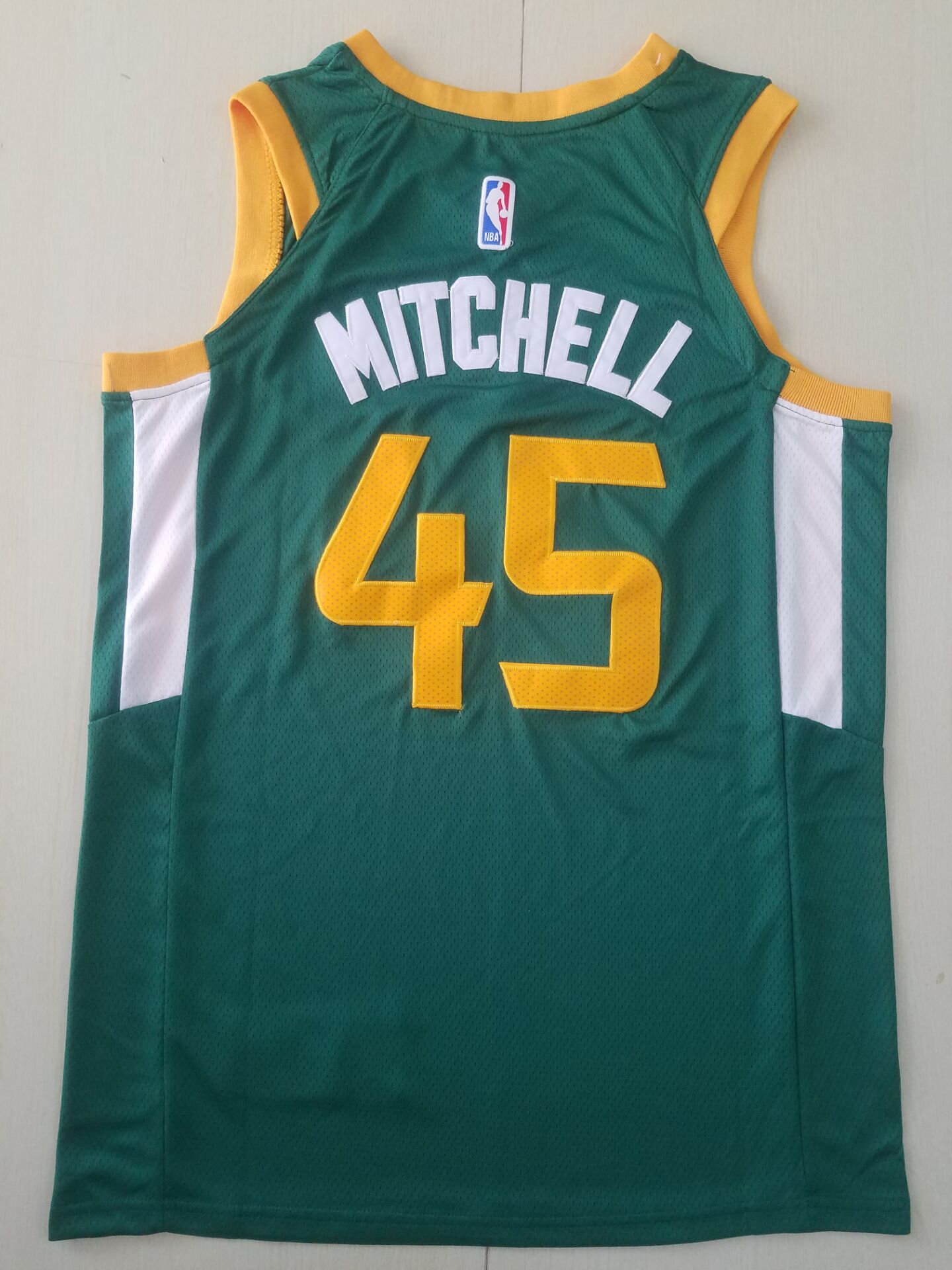 Men's Utah Jazz Donovan Mitchell #45 Green 2020/21 Swingman Player Jersey1