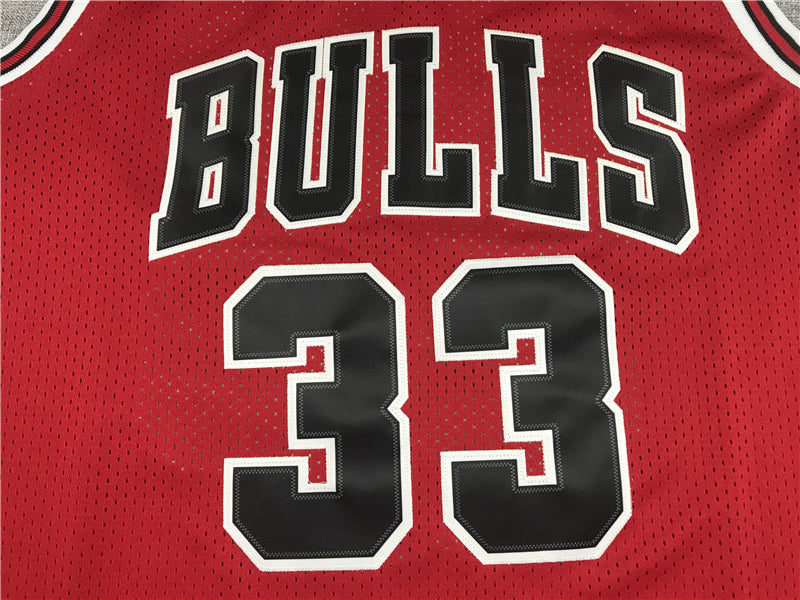 Men's Chicago Bulls Scottie Pippen Red 1997-98 Hardwood Classics Swingman Jersey1