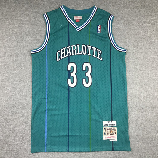 Men's Charlotte Hornets Alonzo Mourning Hardwood Classics Swingman Player jersey1
