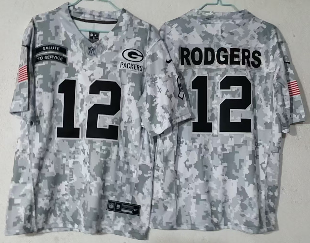 Men's Green Bay Packers Aaron Rodgers #12 Arctic Camo 2024 Salute to Service Limited Jersey