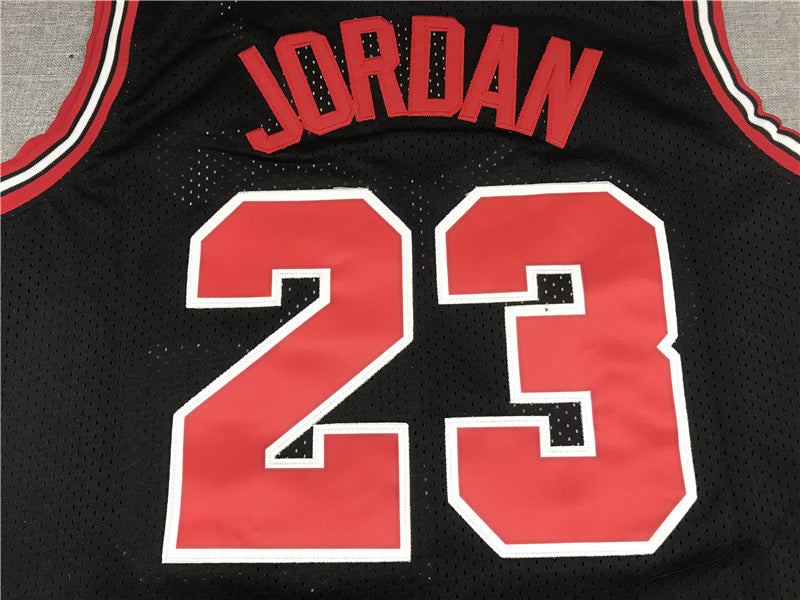 Men's Chicago Bulls Michael Jordan #23 Black 1997-98 Authentic Player Jersey1