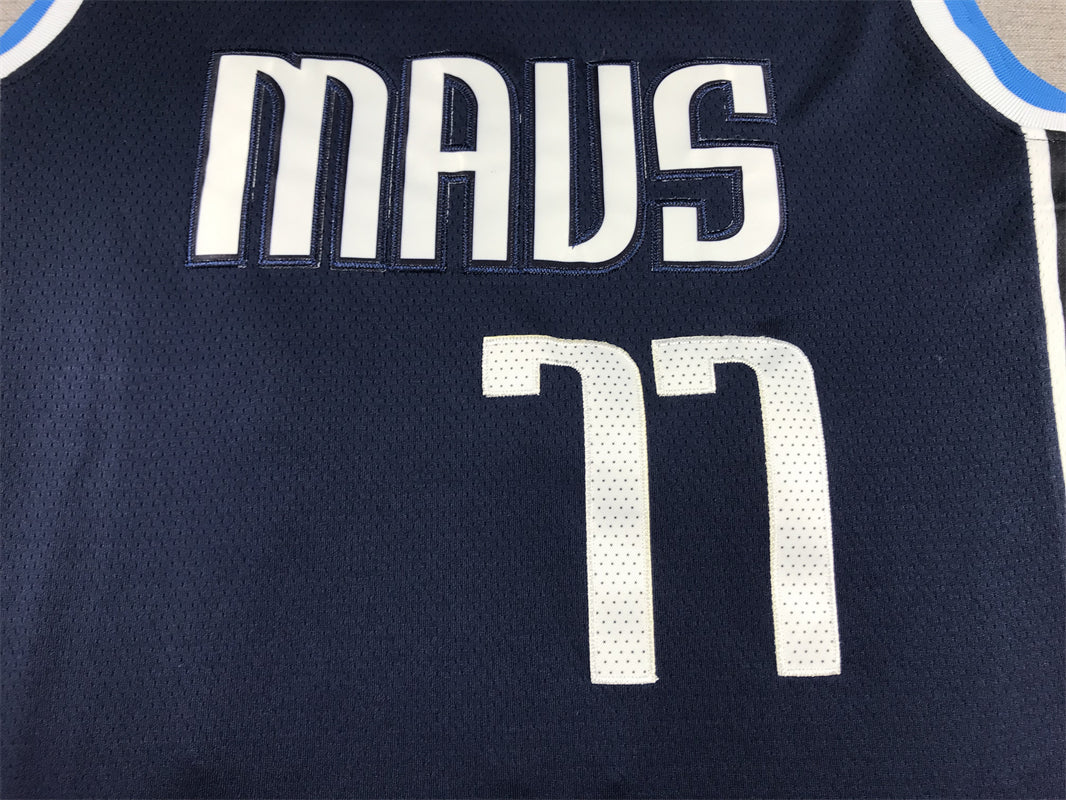Men's Dallas Mavericks Luka Doncic #77 Navy 2022/23 Statement Edition Swingman Jersey1