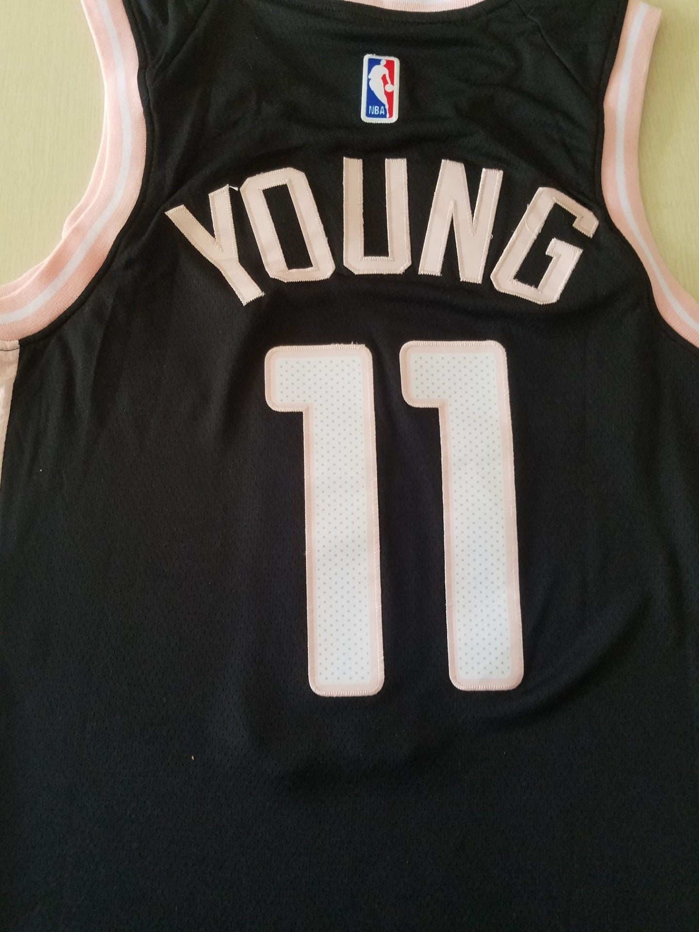 Men's Atlanta Hawks Trae Young #11 NBA Black Swingman Jersey1