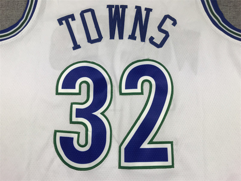 Men's Minnesota Timberwolves Karl-Anthony Towns #32 White Swingman Player Jersey1