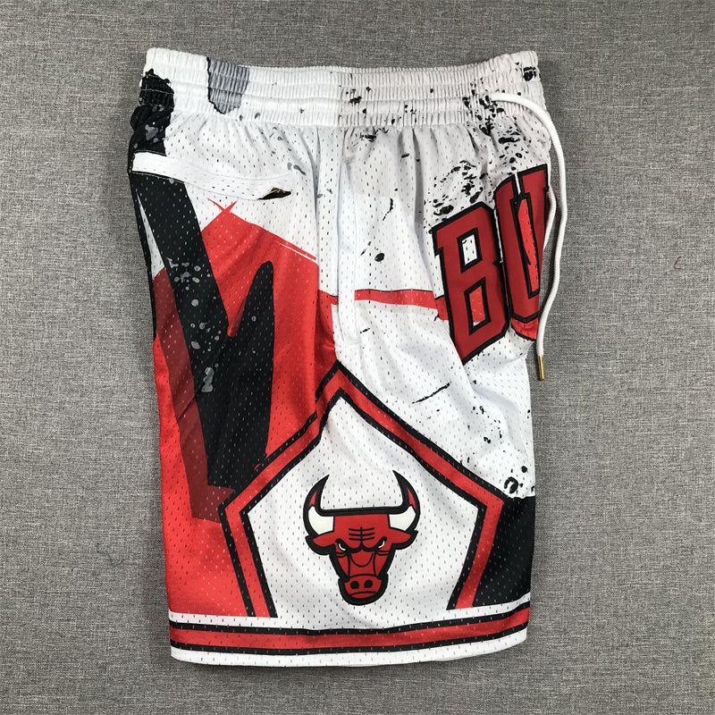 Men's Chicago Bulls White Swingman Pocket Shorts1