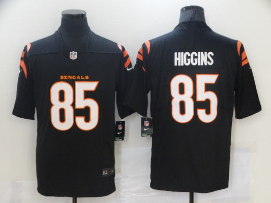 Men's Cincinnati Bengals Tee Higgins #85 Black Game Player Jersey1