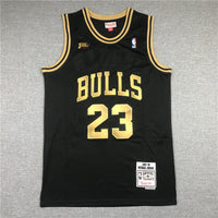 Men's Chicago Bulls Michael Jordan 1997-98 Black Hardwood Classics Swingman Jersey1