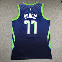 Men's Dallas Mavericks Luka Doncic #77 Blue Replica Jersey1