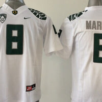 Men's Oregon Ducks Marcus Mariota #8 White Replica Jersey
