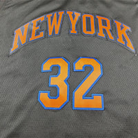 Men's New York Knicks Karl-Anthony Towns #32 Black Swingman Jersey - Statement Edition