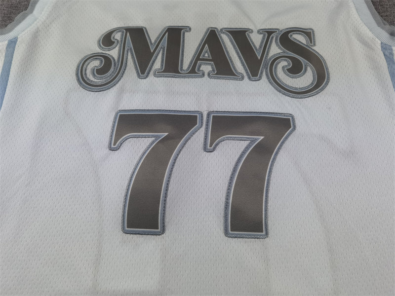 Men's Dallas Mavericks Luka Doncic #77 White 2024/25 Swingman Player Jersey1 - City Edition