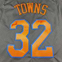 Men's New York Knicks Karl-Anthony Towns #32 Black Swingman Jersey - Statement Edition