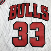 Men's Chicago Bulls Scottie Pippen 1997-98 White Hardwood Classics Swingman Jersey1