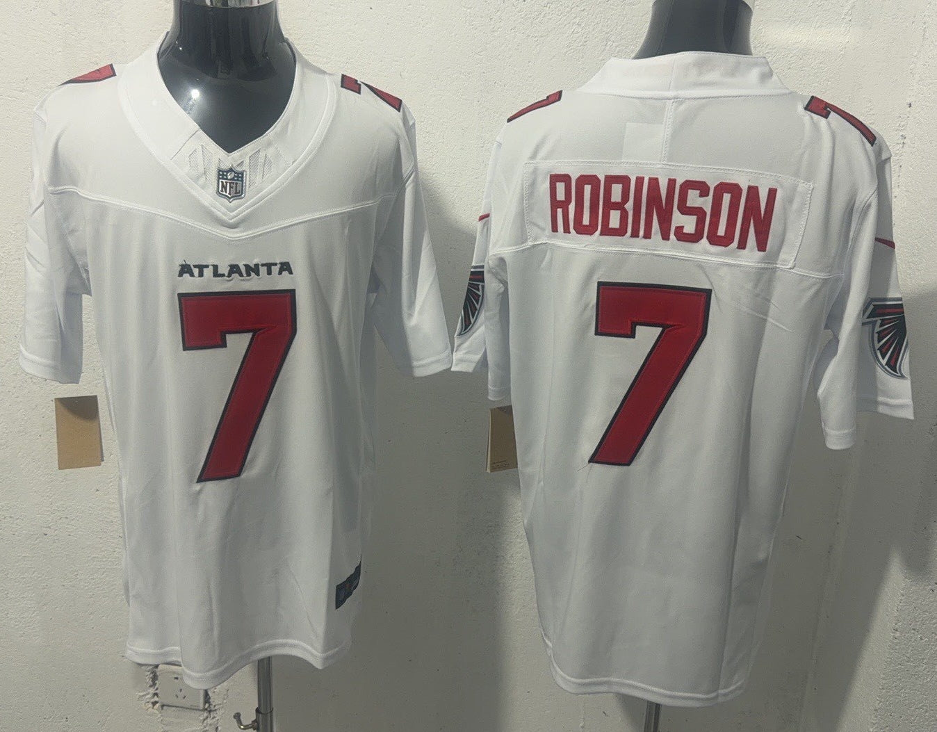 Men's Atlanta Falcons Bijan Robinson #7 White Game Player Jersey