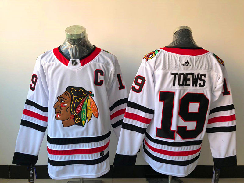 Men's Chicago Blackhawks Jonathan Toews #19 White Breakaway Player Jersey1