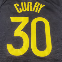 Men's Golden State Warriors Stephen Curry #30 Black 2024/25 Swingman Jersey1 - Statement Edition