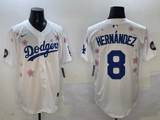 Men's Los Angeles Dodgers Enrique Hernandez #8 White Alternate Replica Player Jersey1