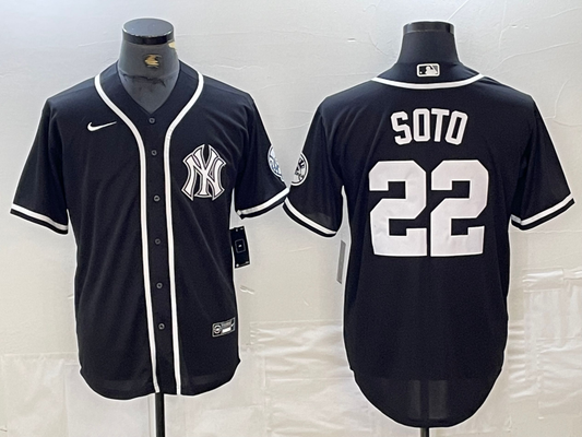 Men's New York Yankees Juan Soto #22 Black Limited Jersey1