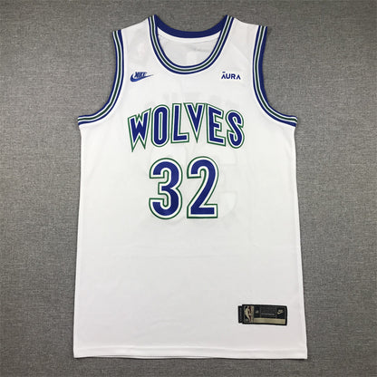 Men's Minnesota Timberwolves Karl-Anthony Towns #32 White Swingman Player Jersey1