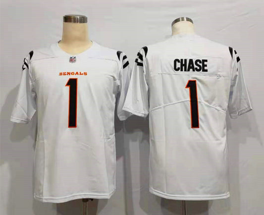 Men's Cincinnati Bengals Ja'Marr Chase #1 White Game Jersey2