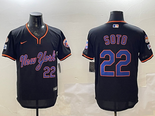 Men's New York Mets Juan Soto #22 Black Replica Player Jersey1