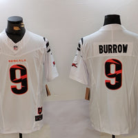 Men's Cincinnati Bengals Joe Burrow #9 White Vapor Untouchable Limited Jersey1