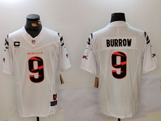 Men's Cincinnati Bengals Joe Burrow #9 White Vapor Untouchable Limited Jersey1