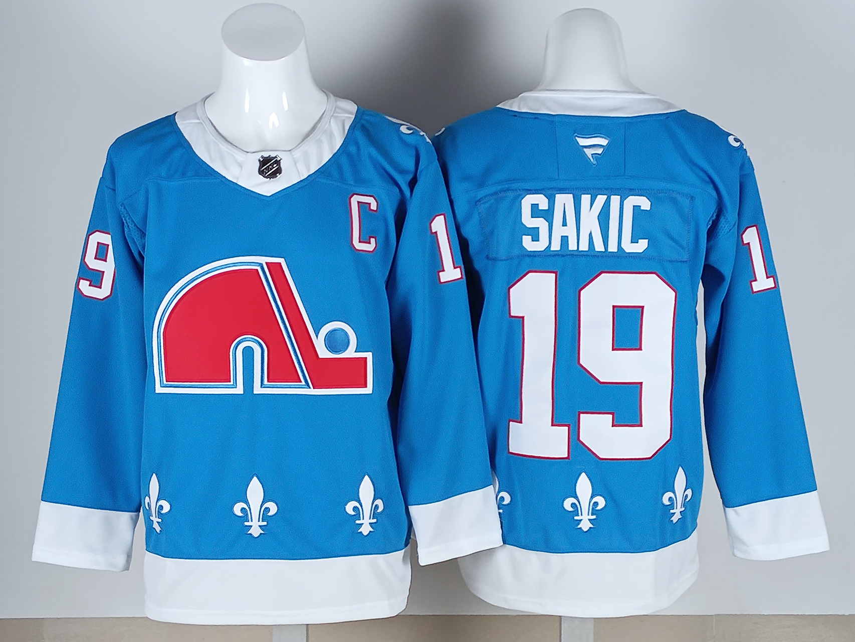 Men's Colorado Avalanche Joe Sakic #19 Blue Player Jersey