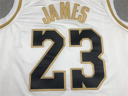 Men's Los Angeles Lakers LeBron James #23 White Swingman Jersey1