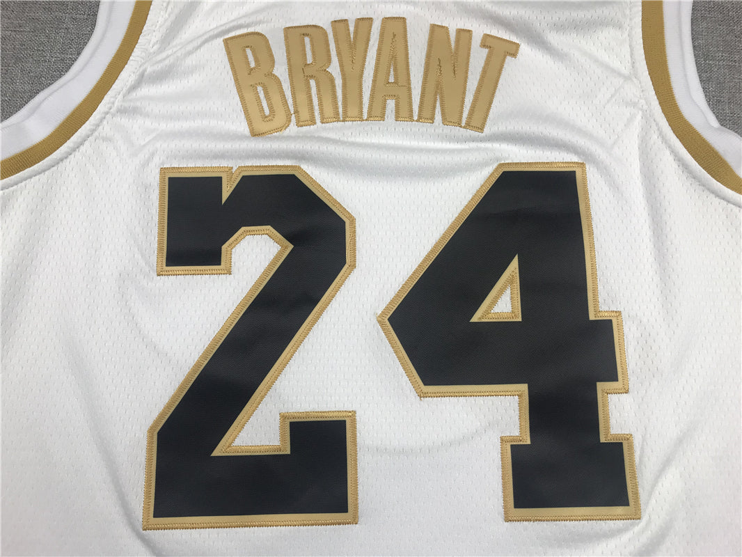 Men's Los Angeles Lakers Kobe Bryant #24 White Swingman Jersey1